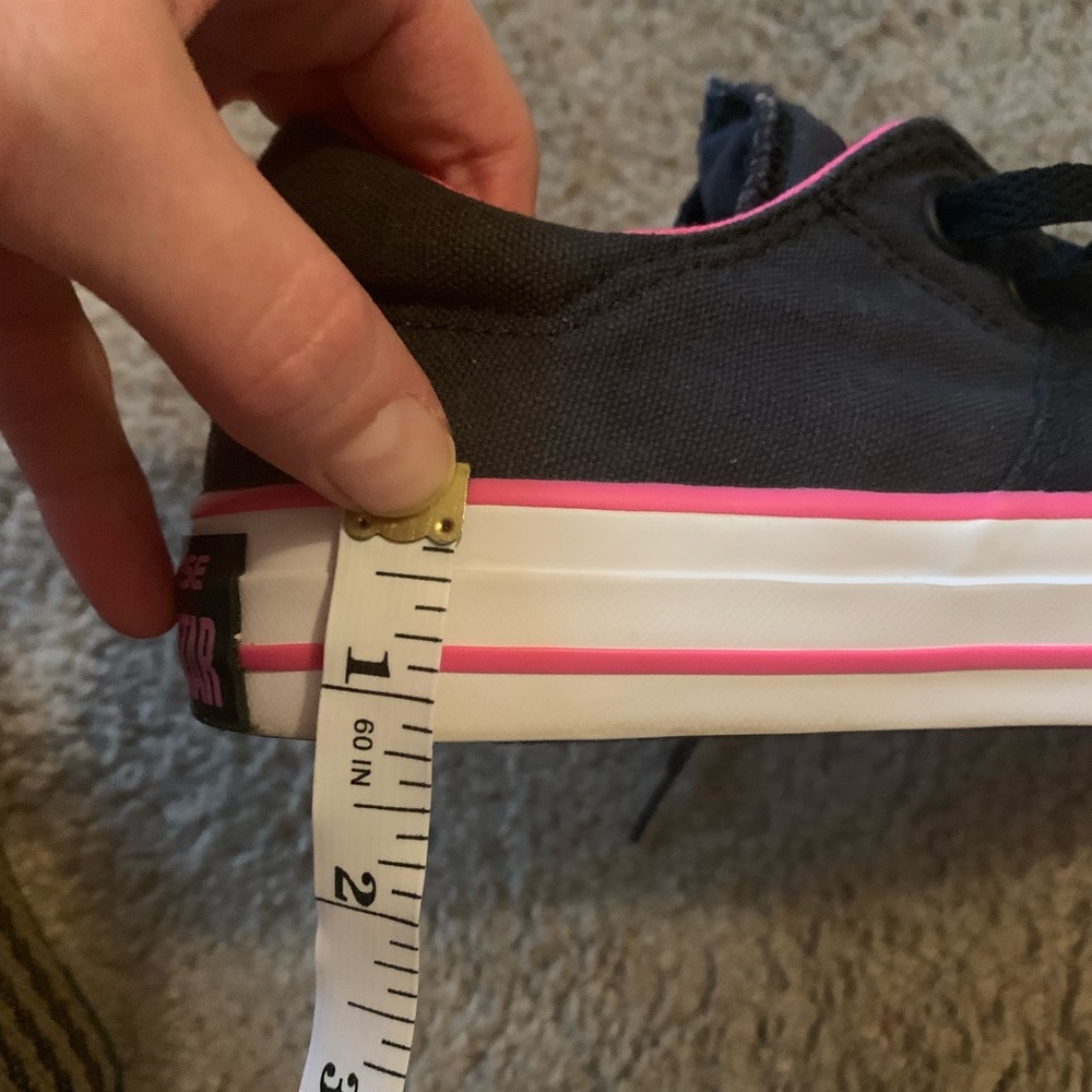 Converse, All Star Size 7 - image 7